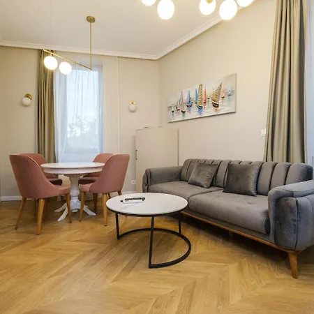 The House Of Pom * Пловдив