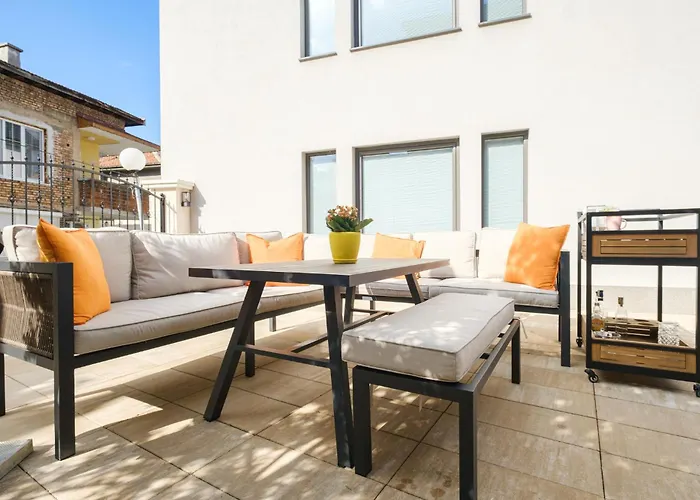 Апартаменти The House Of Pom Пловдив