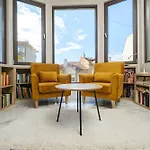 The House Of Pom