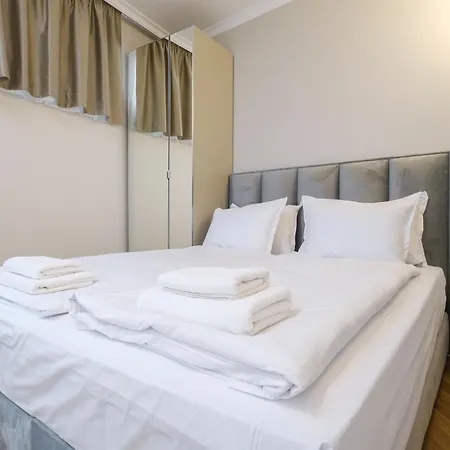 The House Of Pom Apartment