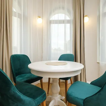 The House Of Pom Apartment