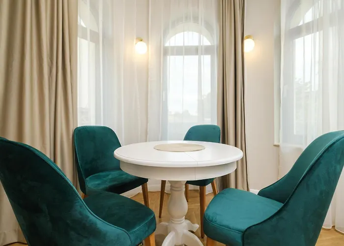 The House Of Pom Apartment